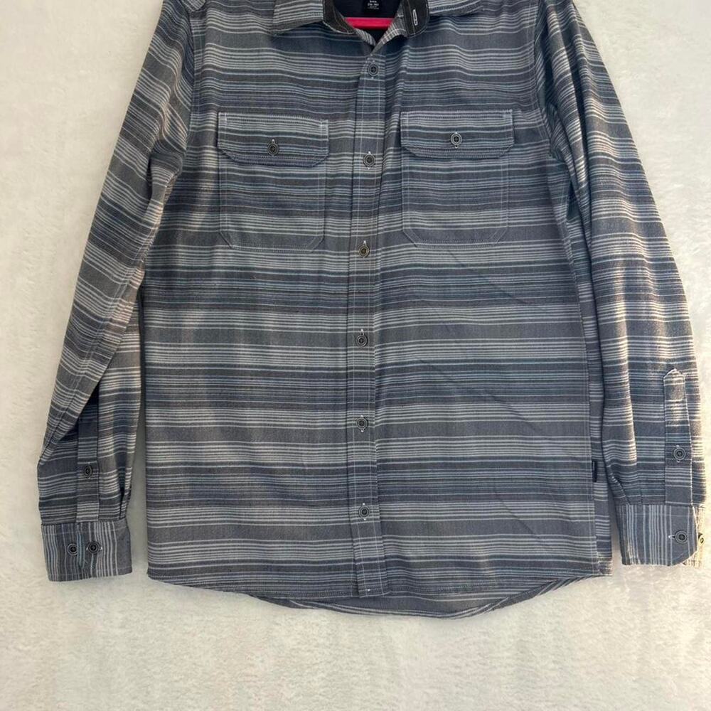 Swiss Tech Mens Small‎ Grey Blue Striped Long Sleeve Button Down Shirt SM47Y118